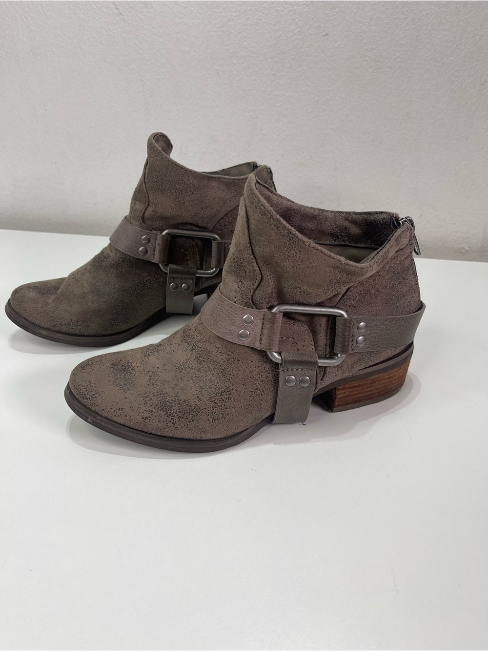 Not Rated Moto Harness Crunch Ankle Boots Women's 7 Taupe Distress
